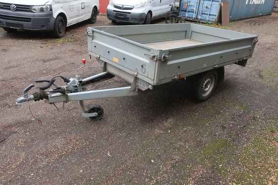 Trailer VARIANT B715 P2