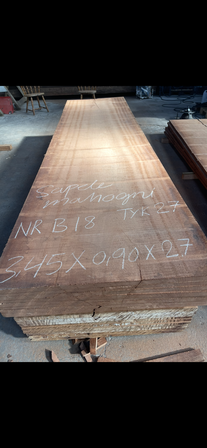 Træplanke i SAPELE (mahogni) 3,45x0,90m - 2,7 cm tyk