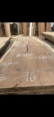 Træplanke i IROKO (afr. teak) 2,80x0,96/0,93m - 6 cm tyk