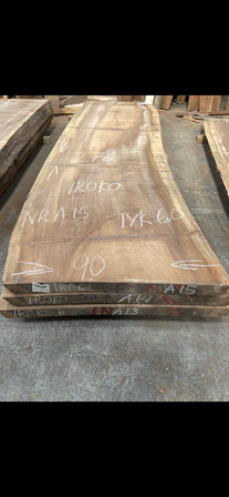 Træplanke i IROKO (afr. teak) 2,76x0,90/0,78m - 6 cm tyk