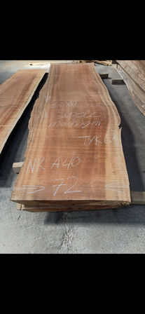 Træplanke i SAPELE (mahogni) 2,80x0,72/0,80m - 6,5 cm tyk