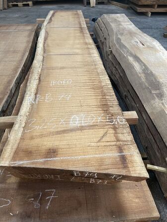 Træplanke i IROKO (afr. teak) 3,25x0,60m - 5 cm tyk