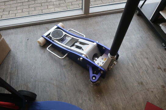 Donkraft BATO 2500 kg. 