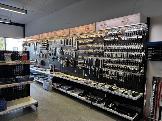 Varelager for 2.364.020,- ekskl. moms i kostpris.