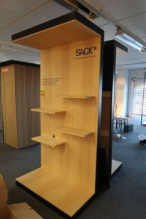Dobbelt salgsdisplay 