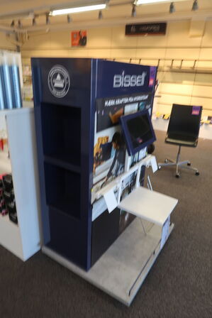 Bissell display