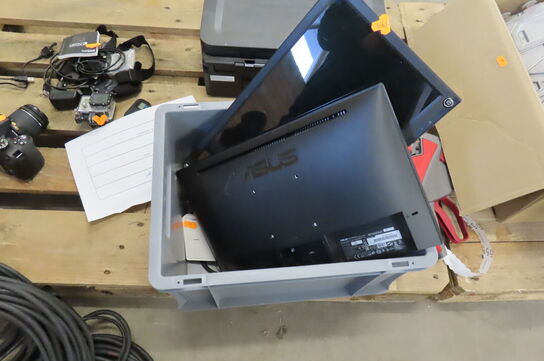 2 stk. Skærme ASUS mm.