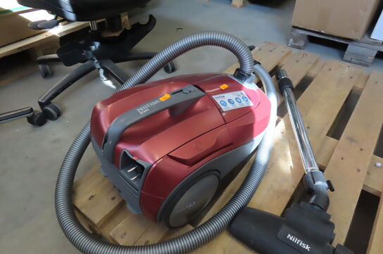 Støvsuger NILFISK BRAVO ENERGY