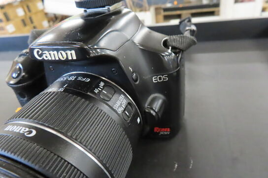 Spejlreflekskamera CANON DS126181 inkl. Blitz