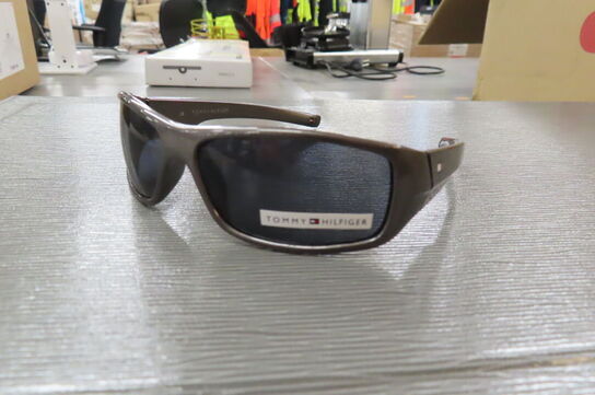 Solbrille TOMMY HILFIGER, TH6036 DGRY-3