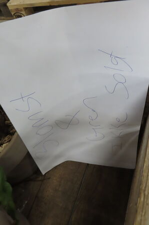 2 stk. paller med diverse brugskunst