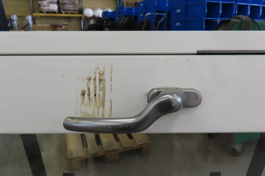 Dør (Se beskrivelse)