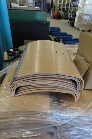 Palle med sneskovle (Usamlet)