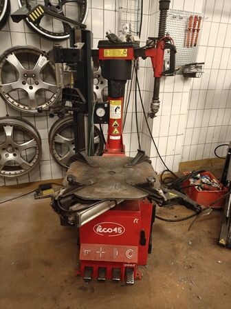 Teco45 dækmaskine med hjælpe arm