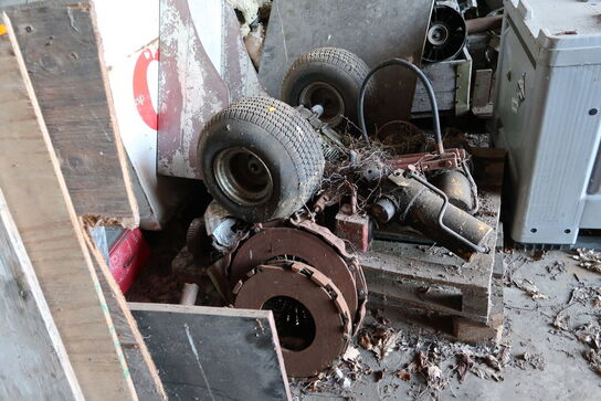 Div. Reservedele, dæk m.m.