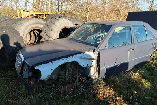 Personbil MERCEDES-BENZ