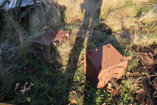 Div. Beslag samt jernklods