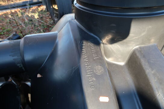 4 stk. bundfældningstanke UPONOR