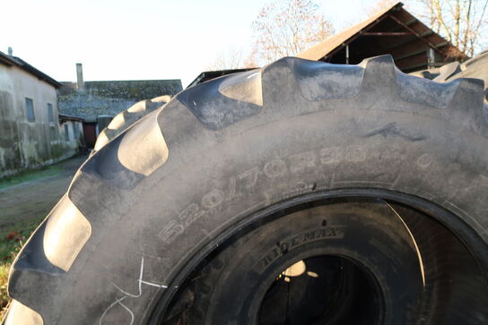 5 stk. dæk bl.a. STARMAXX 270/95R44