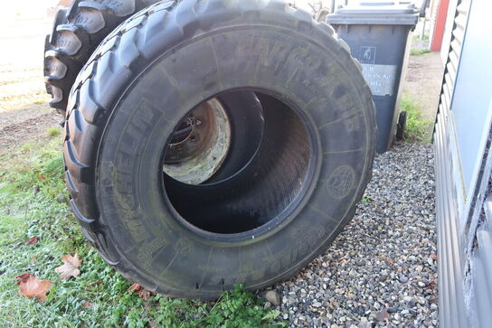 4 stk. traktordæk og lign. FIRESTONE 540/65R28 m.fl.