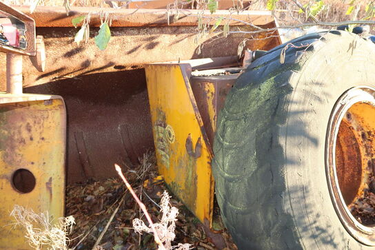 Graveskovl med indhold