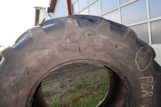 4 stk. traktordæk og lign. FIRESTONE 540/65R28 m.fl.