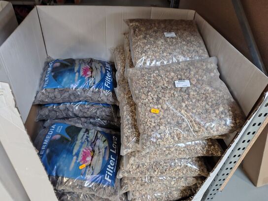 2 kasser, bl.a. filter lava