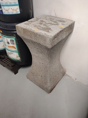 Granit piedestal