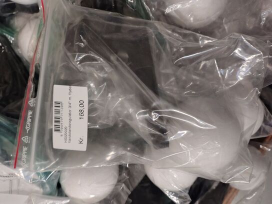 Parti vandstandsregulatorer.