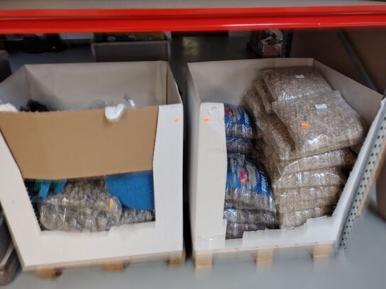 2 kasser, bl.a. filter lava