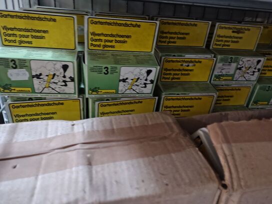 Vogn med diverse tilbehør