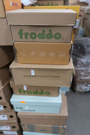 Palle med børnesko og -støvler BLIFESTYLE, BUNDGAARD, FRODDO m.fl.