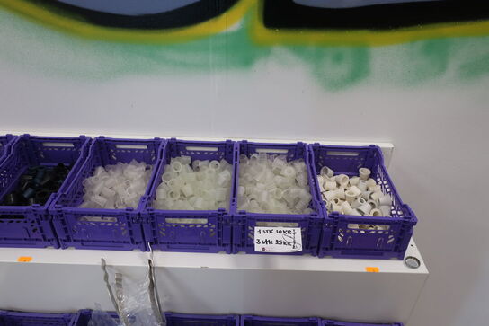 Diverse udstyr til vandpiber