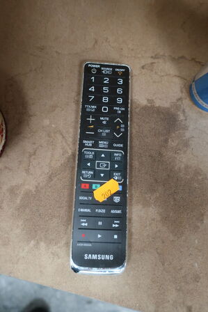 Fjernsyn 46" SAMSUNG UE46D8000