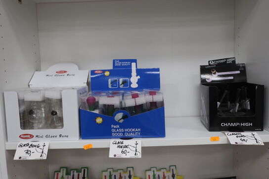 Indhold i 1 stk. reol 