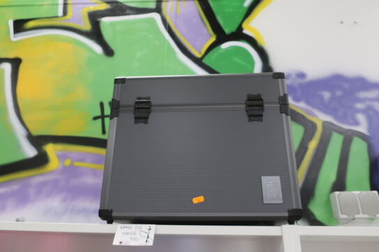 Kasse til transport af vandpibe