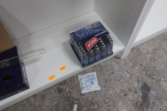 Indhold i 1 stk. reol 