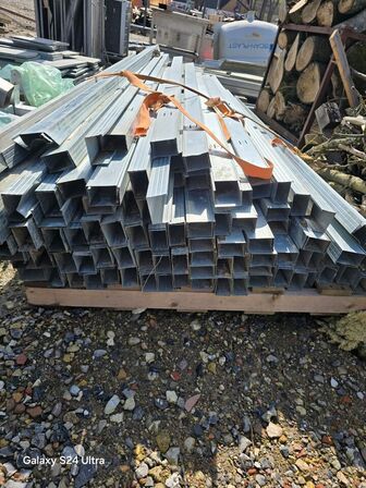 Metalskinner til gipsvæg