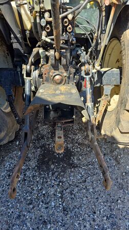 New Holland Traktor NEW HOLLAND TN75SA