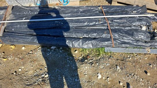 ca. 180 stk. hvide plastrør