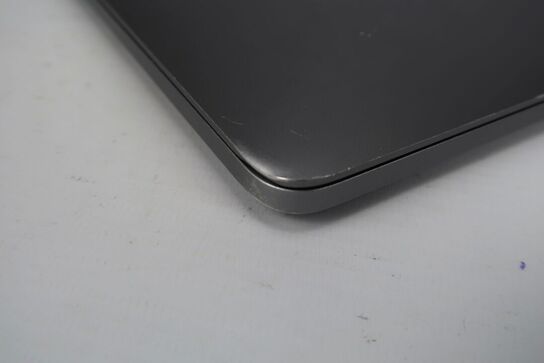 Apple MacBook Pro 13" i5-7360U