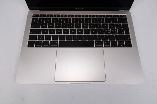 Apple MacBook Air 13" i5-8210Y 