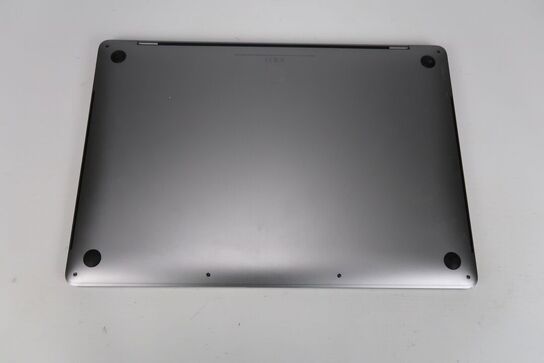 Apple MacBook Pro 16" i7-9750H