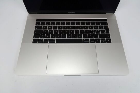 Apple MacBook Pro 15.6" i7-8750H