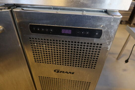 Kølebord GRAM K 1407 CSG A 2D/DR L med opsats