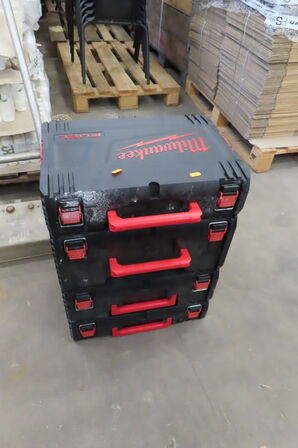 4 stk. Værktøjskasser MILWAUKEE