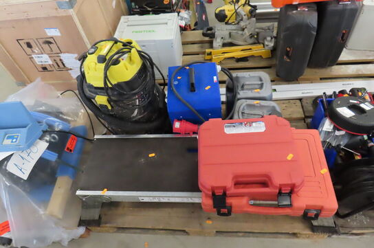 Palle med Diverse værktøj samt LED lysstrip 