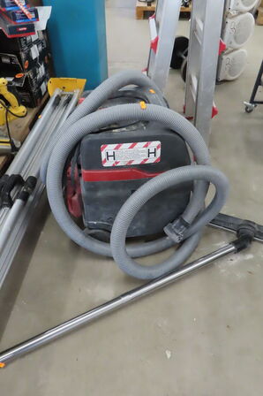 Tør- vådstøvsuger STARMIX