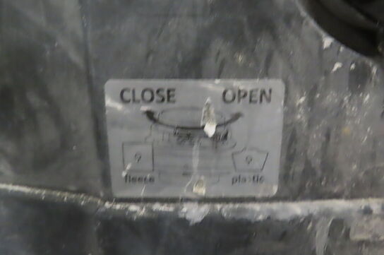 Tør- vådstøvsuger STARMIX