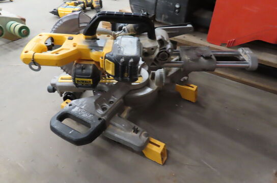 Akku-Kap- og geringssav Dewalt 